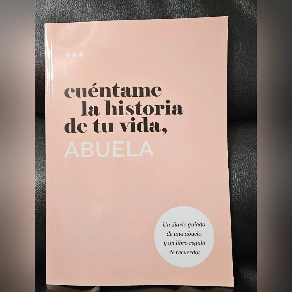 Memory Book For Grandma In Spanish.